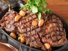 焼肉ばかりじゃ物足りない人へ…！”オトナの夜”を満喫できる、ステーキ系レストラン3選
