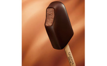 この冬の本命スイーツ！ゴディバ“大人の贅沢チョコレートアイス”をコンビニ発売