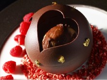 【ザ・プリンス パークタワー東京】ハート型ラベルのスパークリングとショコラドーム付き！彼が喜ぶロマンチックディナー
