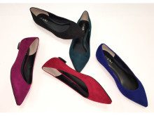 はきやすく、歩きやすいローヒール！「Color Flat Shoes Collection」