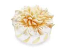 国産白桃たっぷり！カフェコムサのアート感溢れるケーキ3種