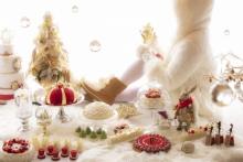 アリスに誘われ白銀の魔法の世界へ！最高にロマンティックなヒルトン東京のクリスマスビュッフェ♡