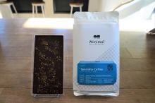 バレンタインの贈り物にも♡Minimal×丸山珈琲のコラボ商品“食べるコーヒー”がコンセプトのチョコレートが登場