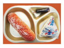 昭和レトロな“銭湯食堂”で明治～平成の学校給食を味わおう！