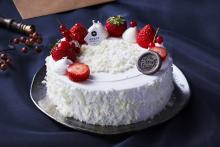 洗練された大人の美ケーキ4種が登場♡ハイアットリージェンシー大阪、クリスマスケーキの予約受付が11月スタート！