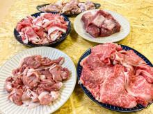 食べて畜産農家を応援！「ドライブスルー肉屋」が東京・長野に同時オープン