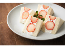 地元宮崎の苺を贅沢に使用！「九州パンケーキ」に季節限定メニューが登場
