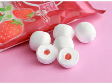 和風の「苺あん」をもち風味の「マシュマロ」で包んだ季節限定商品登場！