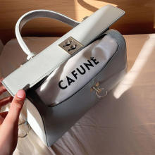 クラシカルなのにトレンド感もある！香港発ブランド「CAFUNE」が良いとこ取りの今っぽバッグと話題