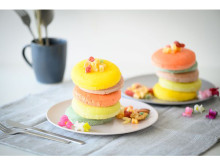 レンジで温めるだけ！日本初のカラフルな冷凍パンケーキHappy Color Pancakesが登場