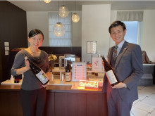 スーパーホテルと梅乃宿酒造が提携！地酒の飲み比べ「日本酒フェアー」を開催