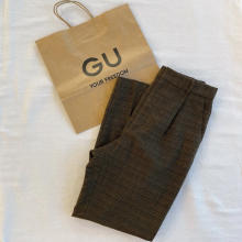 【GU】セール第2弾もあと残り数日。話題の美脚パンツ、使えるブルゾンも1000円オフってお得すぎ…！