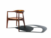 松岡茂樹デザイン&製作の椅子が「Chicago Good Design Awards 2021」で受賞