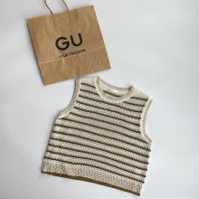 【GU新作】この時期あると便利なサマーベスト。1枚でも、重ね着しても楽しめる“透かし編み”のセーターに注目