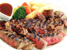 値段据え置き！那須高原のレストランで販売中の約200g牛ステーキ約300gに増量