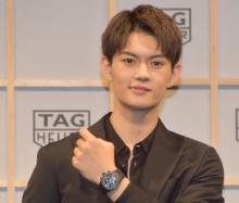 佐野勇斗、266万円の時計に笑顔　着けたいのはライブの朝「勝負の日に」