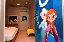 国内のこども医療センターで初、ディズニーのキャラクター壁紙が登場
