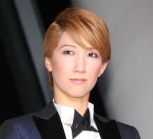 宝塚の宙組トップスター真風涼帆、来年6月公演をもって退団を発表　トップ娘役・潤花も同タイミングで