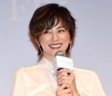 米倉涼子、映画イベントで元気な姿「動ける体を取り戻す！」　運動機能障害で舞台降板