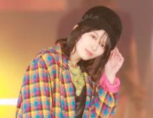 【GirlsAward】櫻坂46森田ひかる、カラフルなチェック柄を着こなし　透明感あふれる笑顔で魅了