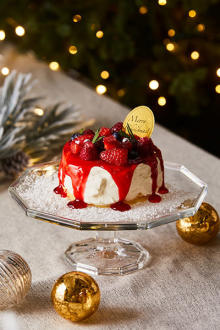 とろ～りベリーのパンケーキを囲めば笑顔もいっぱいに！J.S. PANCAKE CAFEのクリスマス限定メニューが登場