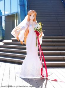 『SAO』アスナの等身大フィギュア展示へ　本物のウェディングドレス姿で幸せの表情再現