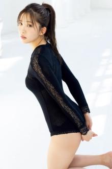 NGT48奈良未遥「大人っぽい24歳が出せた」筋トレ重ねた美しい肢体を披露【独占カット】
