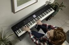 ローランド、多機能デジタルピアノ『FP-E50』発売　レッスンから本格的な作曲までカバー