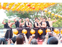 【東京都中野区】筋肉紳士集団・ALLOUTが、「筋肉盆踊り」で第11回中野駅前大盆踊り大会に出演！