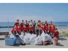 【新潟県】ファッションブランド「REDLIST」が佐渡島・素浜海岸で大規模なビーチクリーンを実施