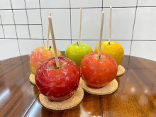 【東京都豊島区】1日100食限定！食べチョクが5品種のりんご飴食べ比べメニューを池袋パルコで販売