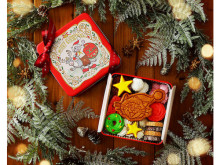 パティスリー モンテローザが「クレメ」を描いたクリスマスクッキー缶を200個限定発売