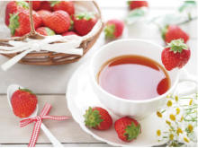 旬のいちごをぜいたくに使ったやさしい香りの「春いちごの紅茶」、数量限定販売中