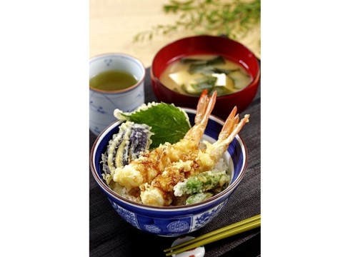 サクッとウマイ「ダイエーの天ぷら」。関東エリアはごま油風味、関西エリアは鰹だし風味！