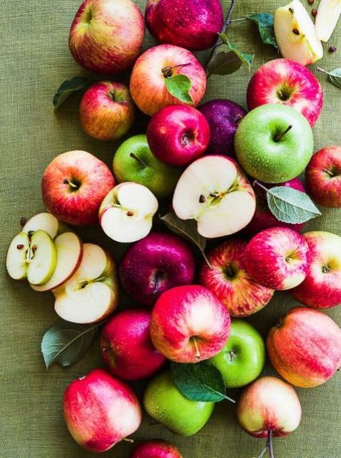 夏ネイルにもおすすめ 可愛い りんごネイル 集めました プリキャンニュース