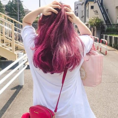 一度はやりたいと思ってた 魅惑の ピンクヘアー 後ろ姿もかわいいピンクヘアーにこの夏ぜひ挑戦しよう プリキャンニュース