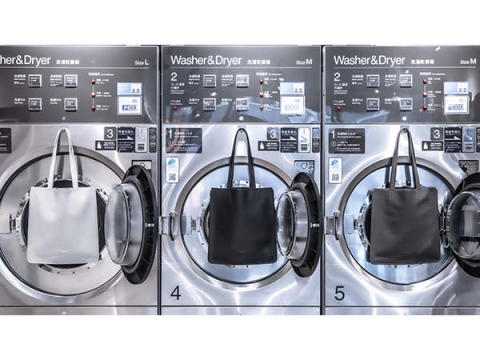 「objcts.io」から洗濯乾燥に対応した“汚れても洗える革のエコバッグ”が登場！