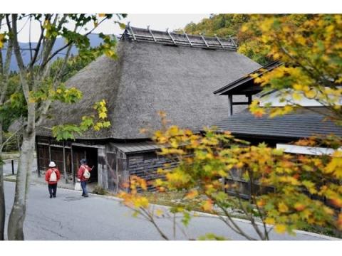 長野県小谷村で古道歩きイベント「塩の道・紅葉ウォーキング～秋の塩の道祭り～」開催