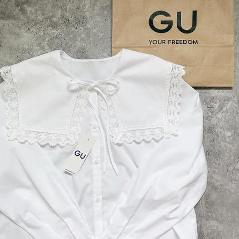 GUの新作レーストリムビッグカラーシャツ