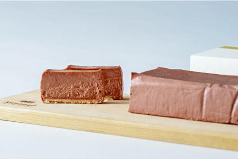 Minimalの定番スイーツ「チョコレートレアチーズケーキ」