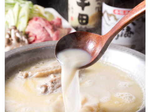 「とりいちず」の水炊き鍋の白湯スープが、さらにおいしくリニューアル！