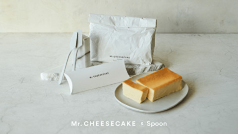 ミスターチーズケーキ「Mr. CHEESECAKE & Spoon」