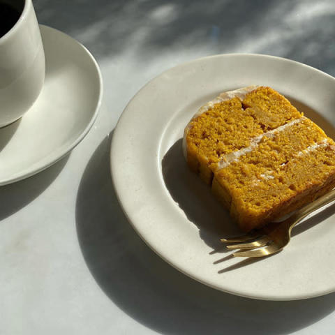 札幌のカフェ「Le Moa」のキャロットケーキ