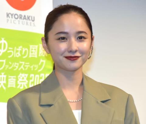 堀田真由、ニューウェーブ女優賞で気持ちを新たに　『鎌倉殿の13人』のキャスト陣へ感謝「心を委ねながら芝居」
