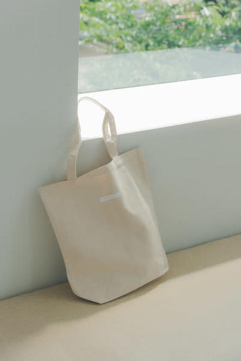 「LeeanTokyo」の「Leean Tokyo tote bag」