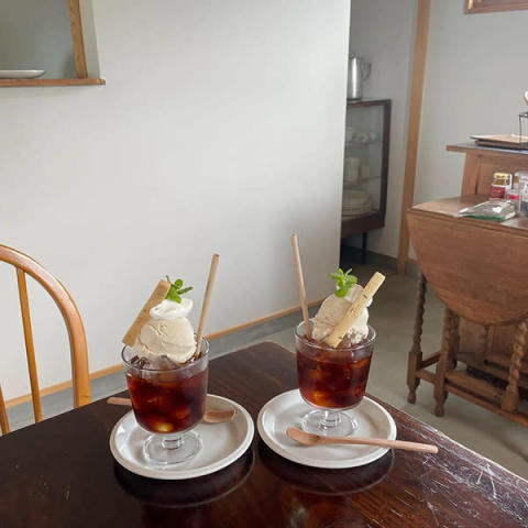 夏にぴったりな、福岡カフェ「毎日のパンと喫茶 チゾン」のコーヒーフロート