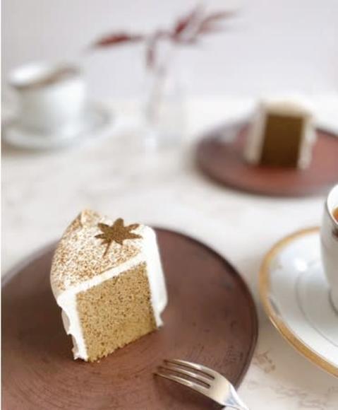This is CHIFFON CAKE.、紅茶シフォンケーキ、モミジ