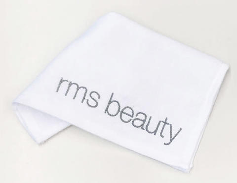 「rms beauty」のロゴ入りオリジナルハンドタオル