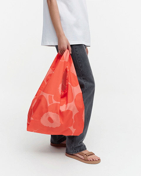 マリメッコの「Unikko スマートバッグ」