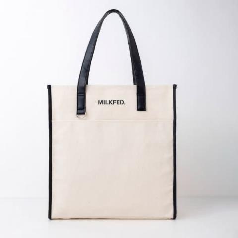 『MILKFED. TOTE BAG & LOGO STRAP BOOK special package ver.』のトートバッグ